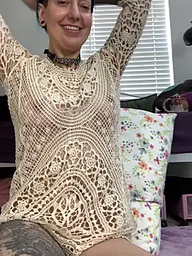 MissCumberdale online show from 01.10.26