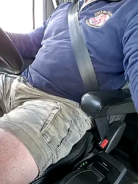 Tobyp677 online show from 10.27.25