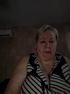 EffectFiona online show from 02.10.25