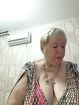 Snapshot of EffectFiona chatting on 07.11.26 EffectFiona online show from 07.11.26