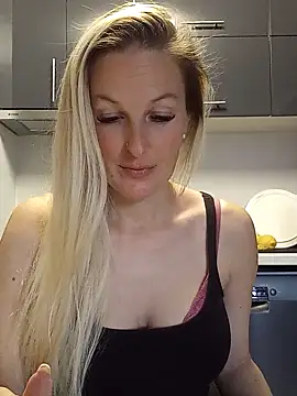 MaviePearl online show from 03.19.25