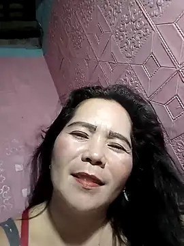 Snapshot of Cutehornywetmom chatting on 03.03.25 Cutehornywetmom online show from 03.03.25