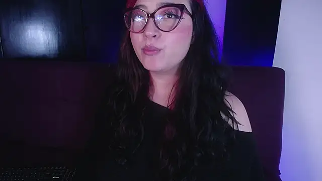 Snapshot of Miss_Loise chatting on 12.29.24 Miss Loise online show from 12.29.24