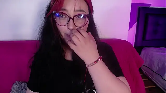 Snapshot of Miss_Loise chatting on 01.21.25 Miss Loise online show from 01.21.25