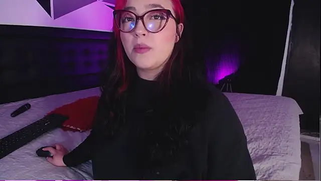 Snapshot of Miss_Loise chatting on 02.05.25 Miss Loise online show from 02.05.25