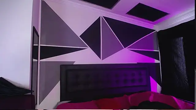 Snapshot of Miss_Loise chatting on 02.07.25 Miss Loise online show from 02.07.25