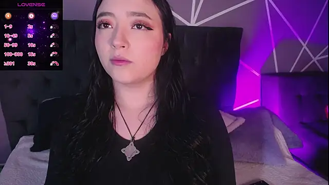 Snapshot of Miss_Loise chatting on 03.08.25 Miss Loise online show from 03.08.25