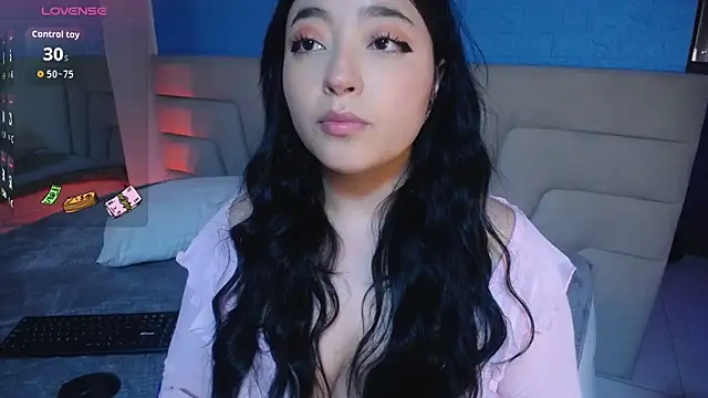 Snapshot of Miss_Loise chatting on 09.26.25 Miss Loise online show from 09.26.25