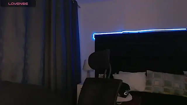 andrewmhilton  online show from 09.20.25