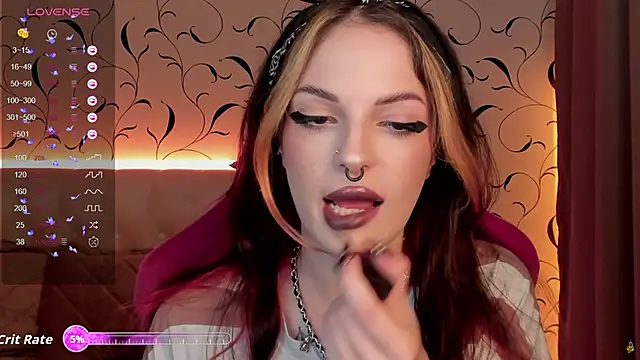 BratzieDarsie online show from 09.12.25