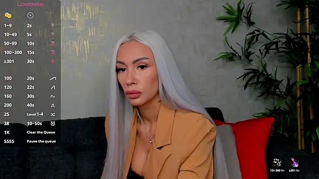 Snapshot of Bailey_Rush chatting on 03.11.25 Bailey Rush online show from 03.11.25