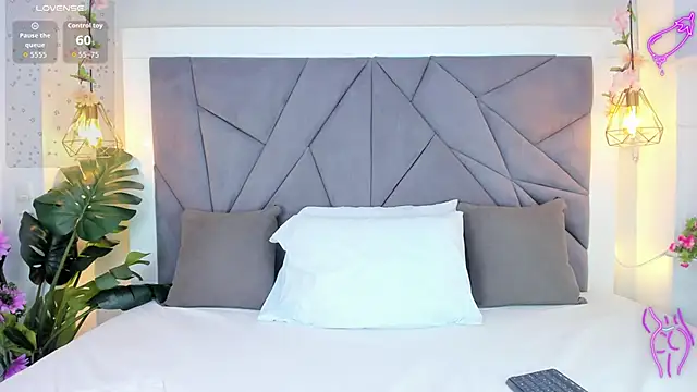 KiarhaTrixie online show from 10.02.25