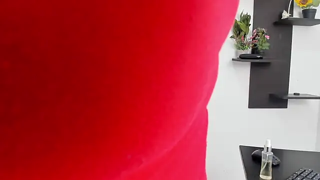 Snapshot of MatureHorny_70 chatting on 03.17.25 MatureHorny 70 online show from 03.17.25