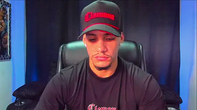 jhonnysnow17 online show from 11.30.25