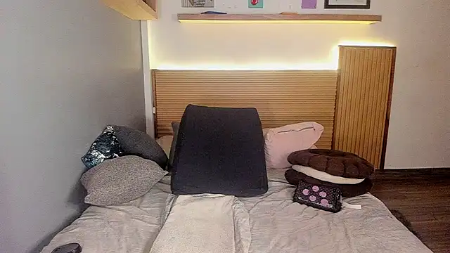 megan dreamsss online show from 12.03.25