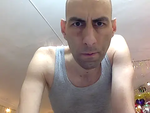 Snapshot of HandsomeAlfie chatting on 03.09.26 HandsomeAlfie online show from 03.09.26