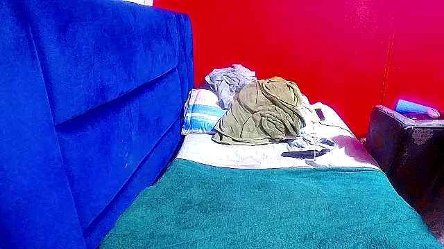 Snapshot of Lelety79 chatting on 04.04.26 Lelety79 online show from 04.04.26