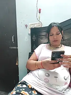 Poojabhabi101 online show from 10.04.25