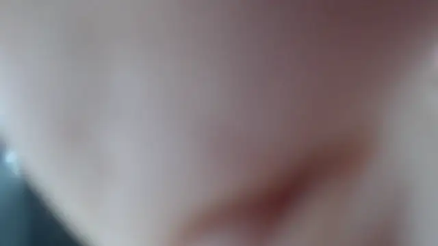 girl squiting online show from 02.04.26