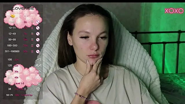 lil luna x online show from 12.02.24