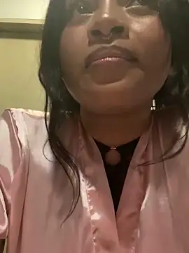 Snapshot of Aluna_sweet chatting on 01.31.25 Aluna sweet online show from 01.31.25