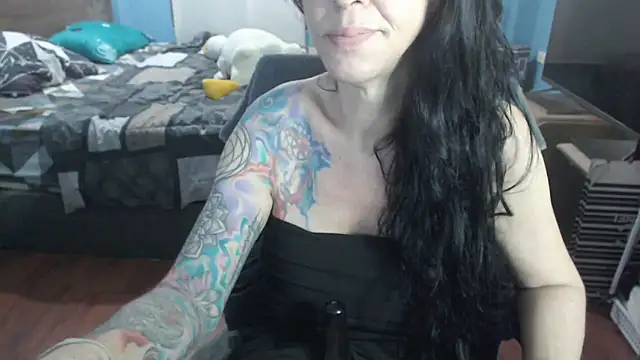 Snapshot of VenusX chatting on 04.10.26 VenusX online show from 04.10.26