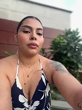 GigiiStone online show from 01.11.25