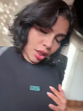 GigiiStone online show from 11.29.25