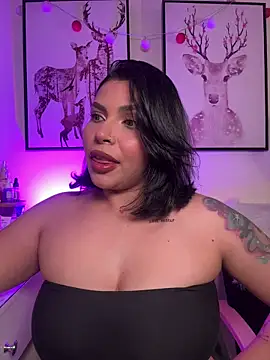 GigiiStone online show from 04.04.26