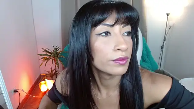 sofia perez    online show from 02.03.25