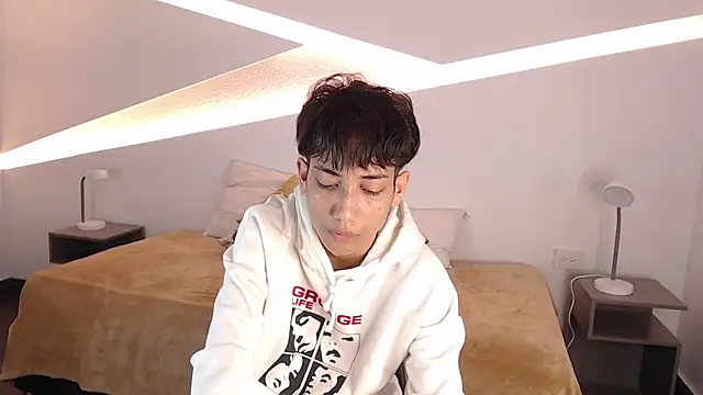 hot little bunny online show from 01.26.25