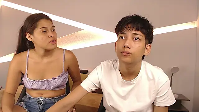 hot little bunny online show from 01.28.25