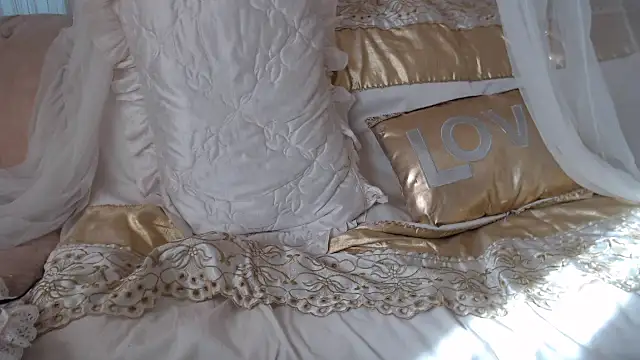 Snapshot of Mia-Montal777 chatting on 02.12.25 Mia-Montal777 online show from 02.12.25