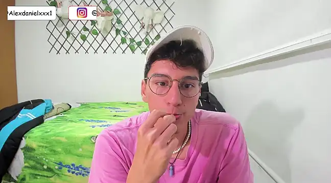 Jackson Careyy online show from 03.08.25