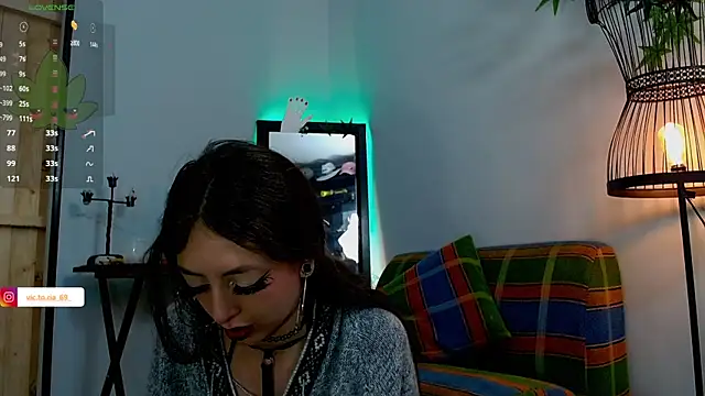 Snapshot of VickyJackson_ chatting on 01.14.25 VickyJackson online show from 01.14.25