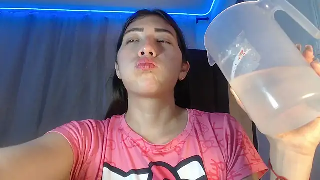 DaMikaela  online show from 12.12.24