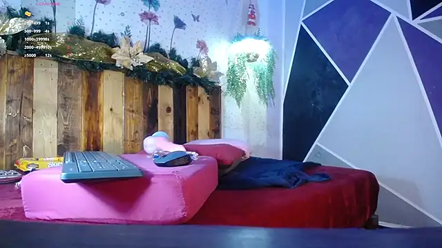 DaMikaela  online show from 12.03.25