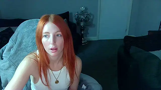 Snapshot of Red_firesquirt chatting on 01.01.25 Red firesquirt online show from 01.01.25