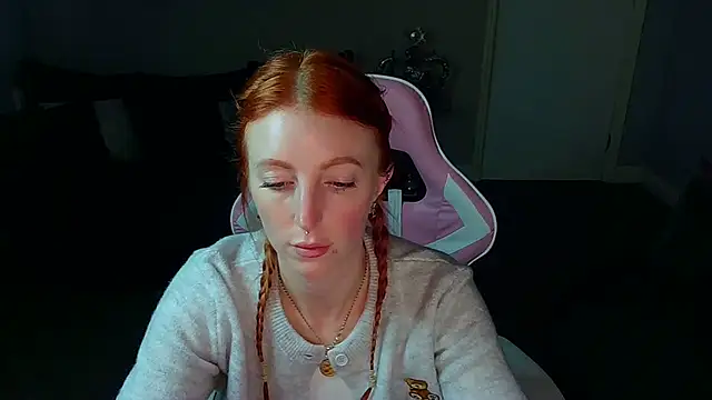 Snapshot of Red_firesquirt chatting on 01.29.25 Red firesquirt online show from 01.29.25