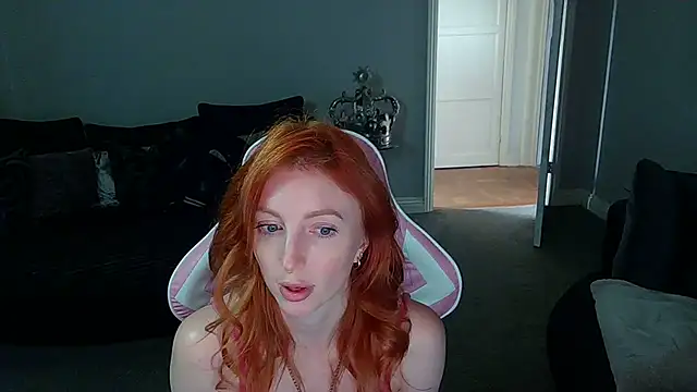 Snapshot of Red_firesquirt chatting on 03.13.25 Red firesquirt online show from 03.13.25