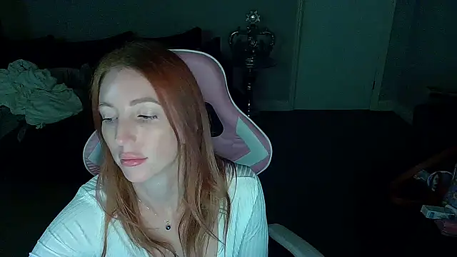 Snapshot of Red_firesquirt chatting on 01.13.26 Red firesquirt online show from 01.13.26