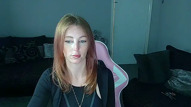 Snapshot of Red_firesquirt chatting on 04.15.26 Red firesquirt online show from 04.15.26