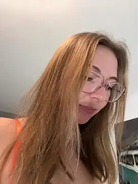 Snapshot of BunnyDiamond1 chatting on 02.23.25 BunnyDiamond1 online show from 02.23.25