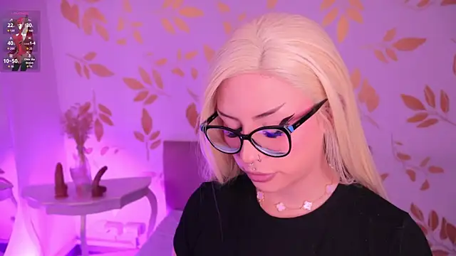 Misselektra   online show from 02.13.26