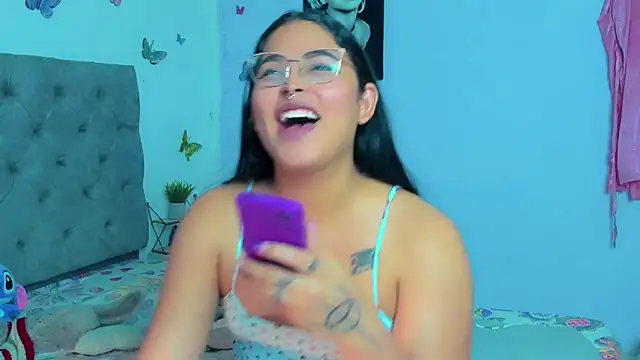 Snapshot of mabellfox chatting on 01.11.25 mabellfox online show from 01.11.25