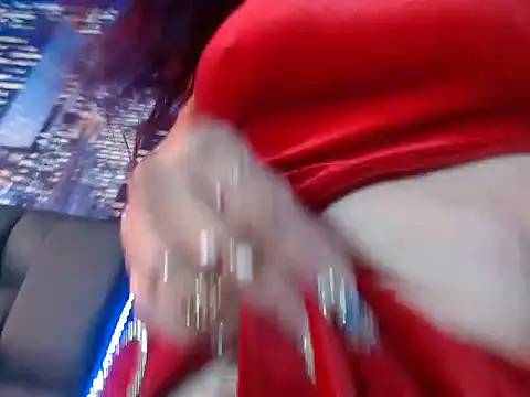 Snapshot of Lucy_mature8 chatting on 12.22.24 Lucy mature8 online show from 12.22.24