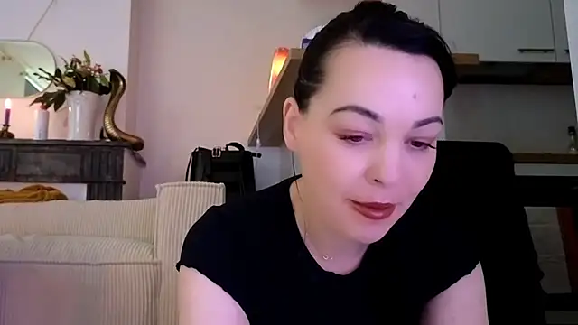 Lilie romeo online show from 01.03.25