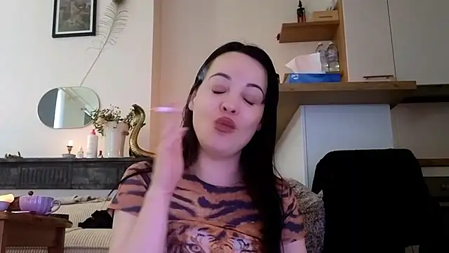 Lilie romeo online show from 02.28.25