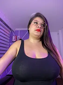 MiiaaJoness online show from 12.21.24