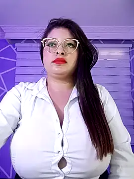 MiiaaJoness online show from 02.14.25